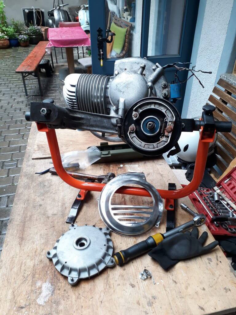 Vespa Bremstrommel montieren