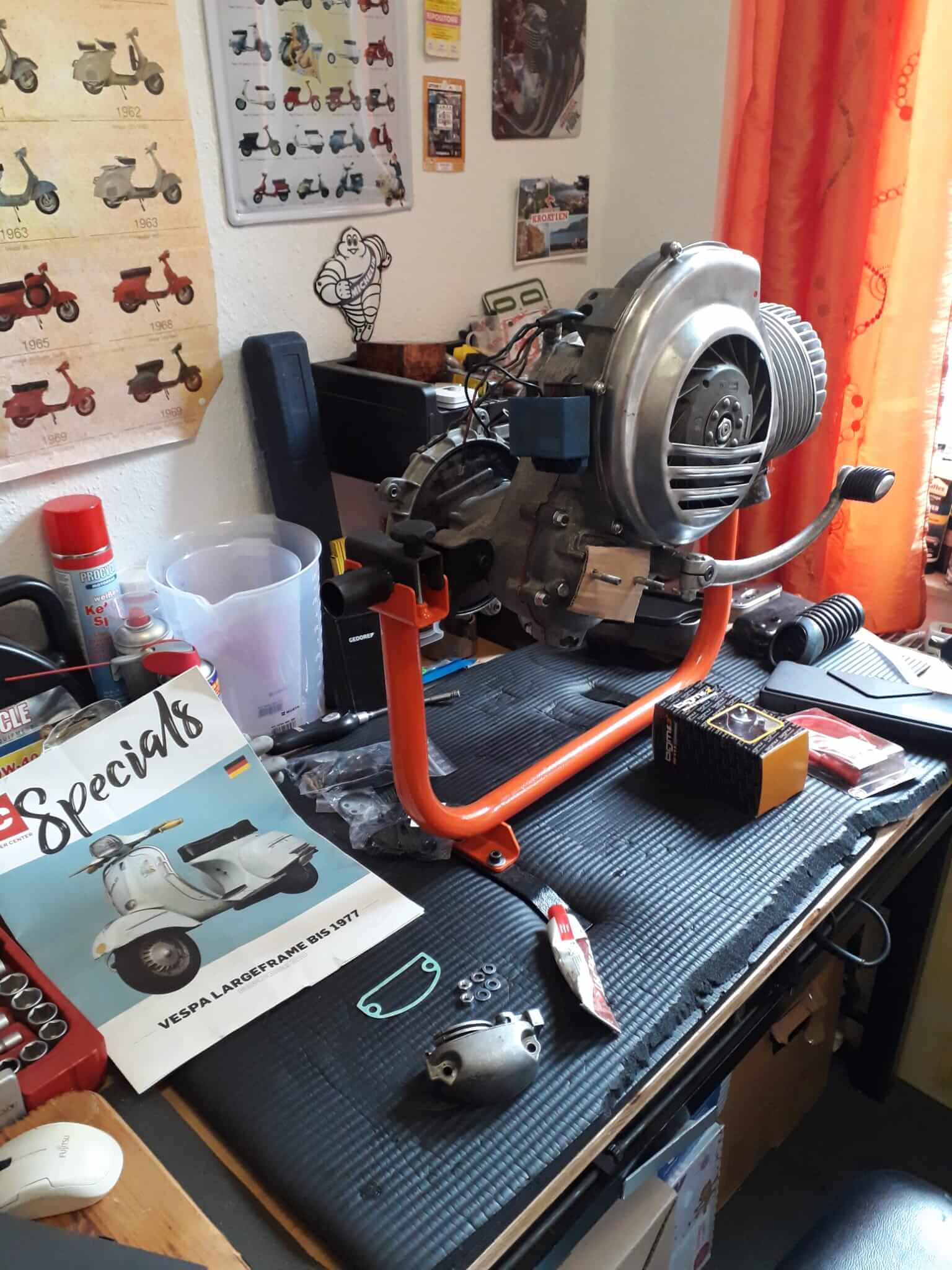Vespa Motorständer Serie Pro